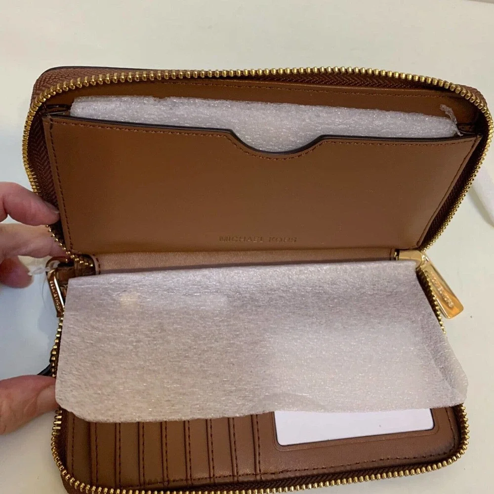 SOLD! MICHAEL KORS FULTON Large Phone Wristlet Wallet Acorn Brown Leather NWT - Picture 6 of 11